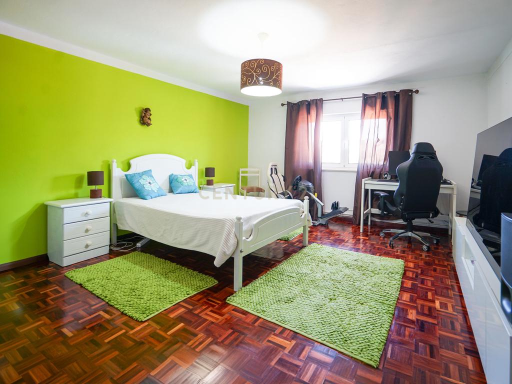 Casa Isolada em Coimbra com 5 Quartos e 4 Casas de Banho - Image 28