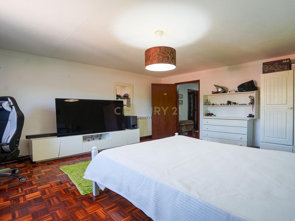 Casa Isolada em Coimbra com 5 Quartos e 4 Casas de Banho - Image 40