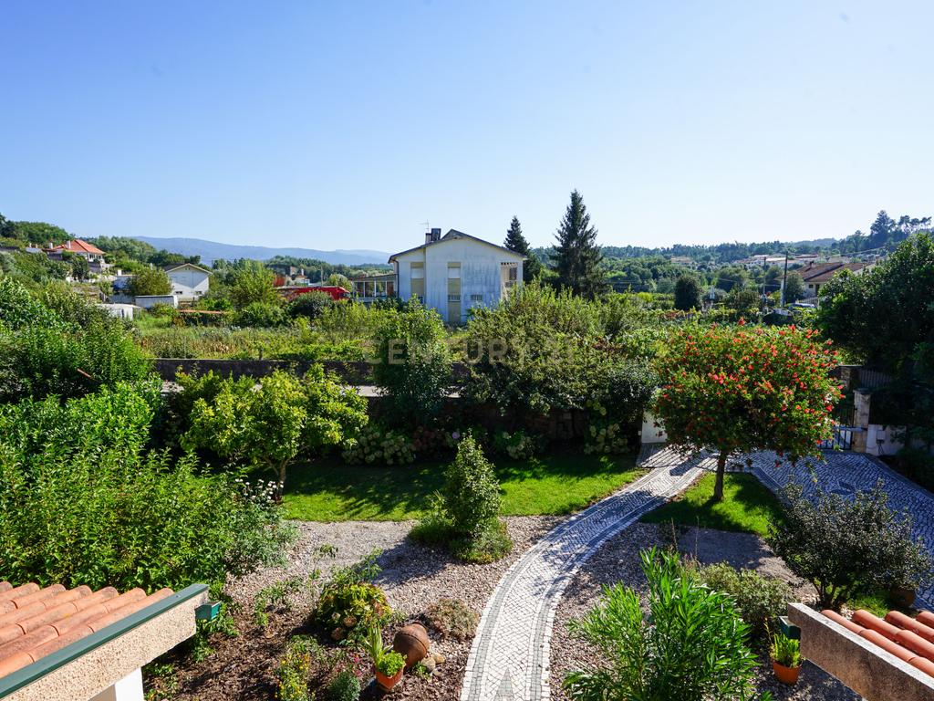 Casa Isolada em Coimbra com 5 Quartos e 4 Casas de Banho - Image 42