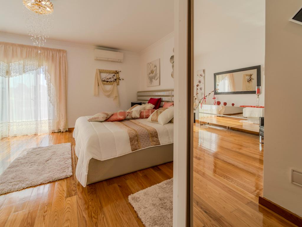 Aroeira | Moradia T6 de Luxo - Image 24