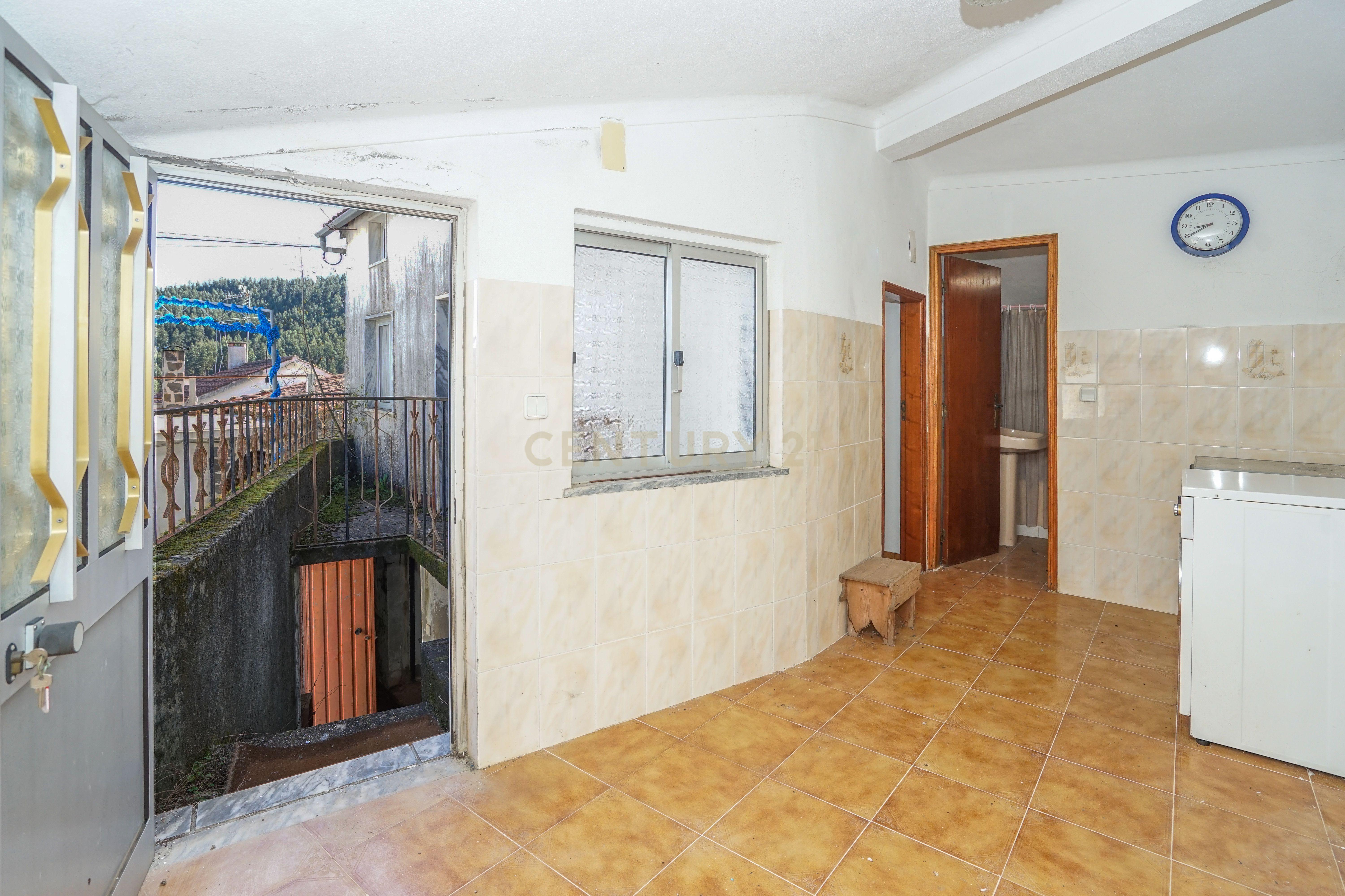 Moradia T2 - Alvares, Góis - Image 8