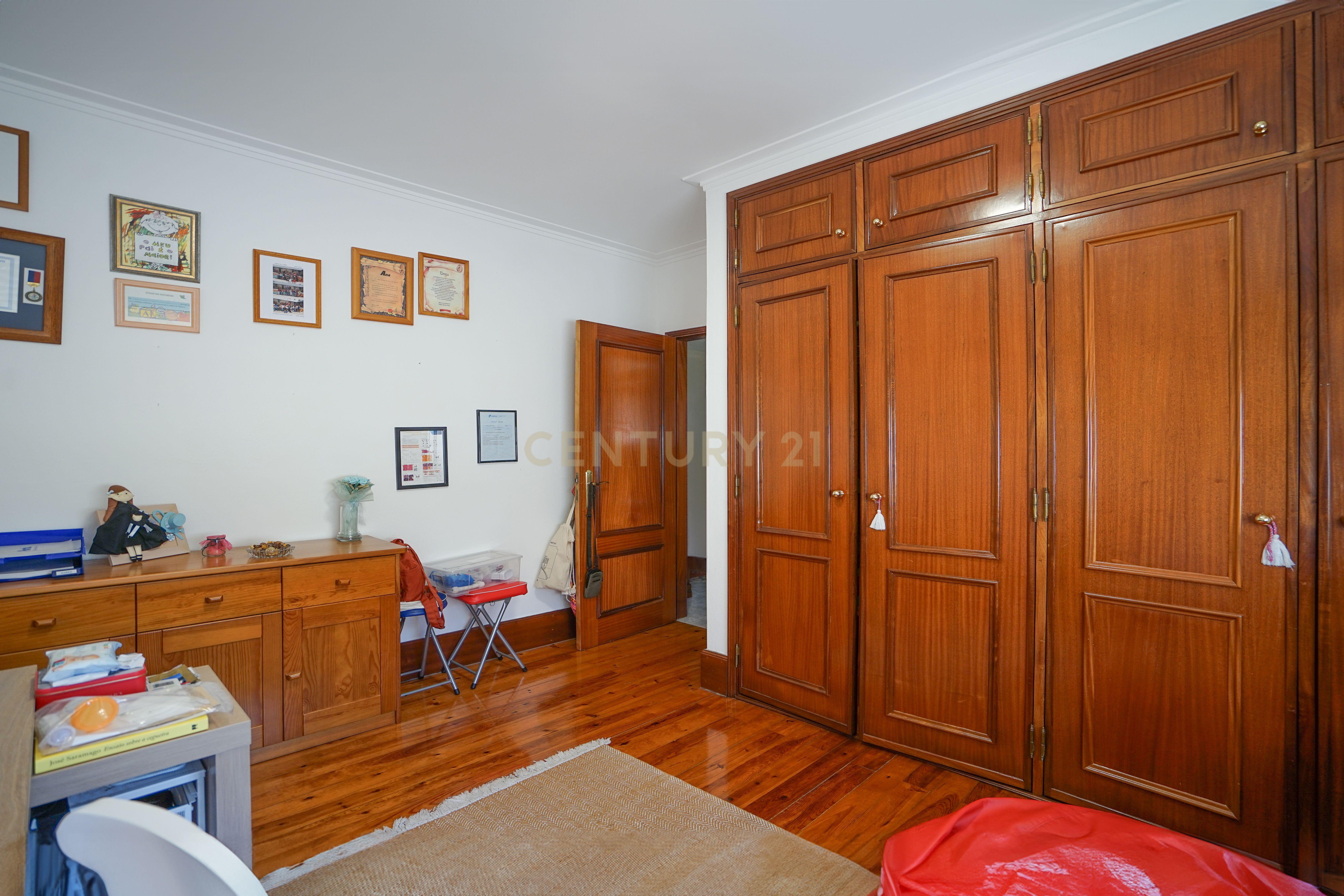 Moradia T4 - Miranda do Corvo - Image 14