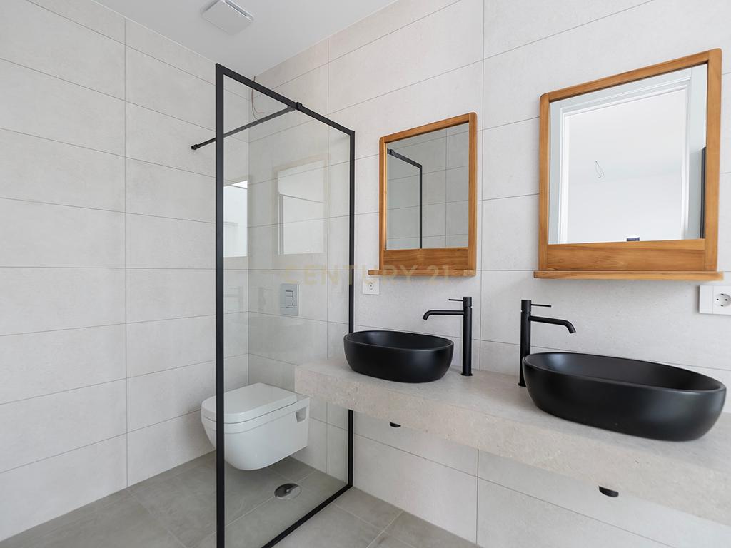 Descubra a Vida de Luxo na El Albir - Image 36