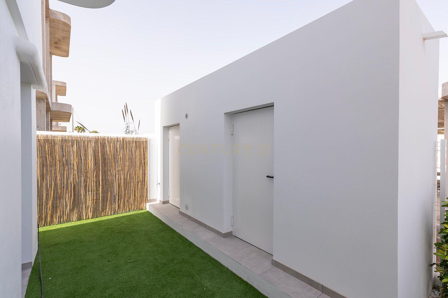 Descubra a Vida de Luxo na El Albir - Image 39