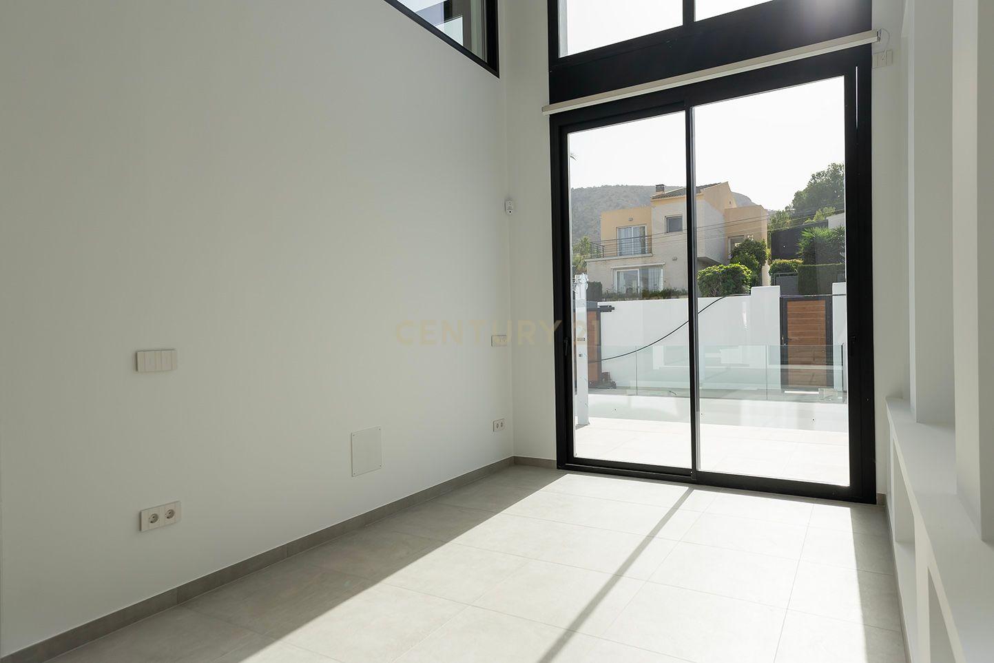 Descubra a Vida de Luxo na El Albir - Image 19