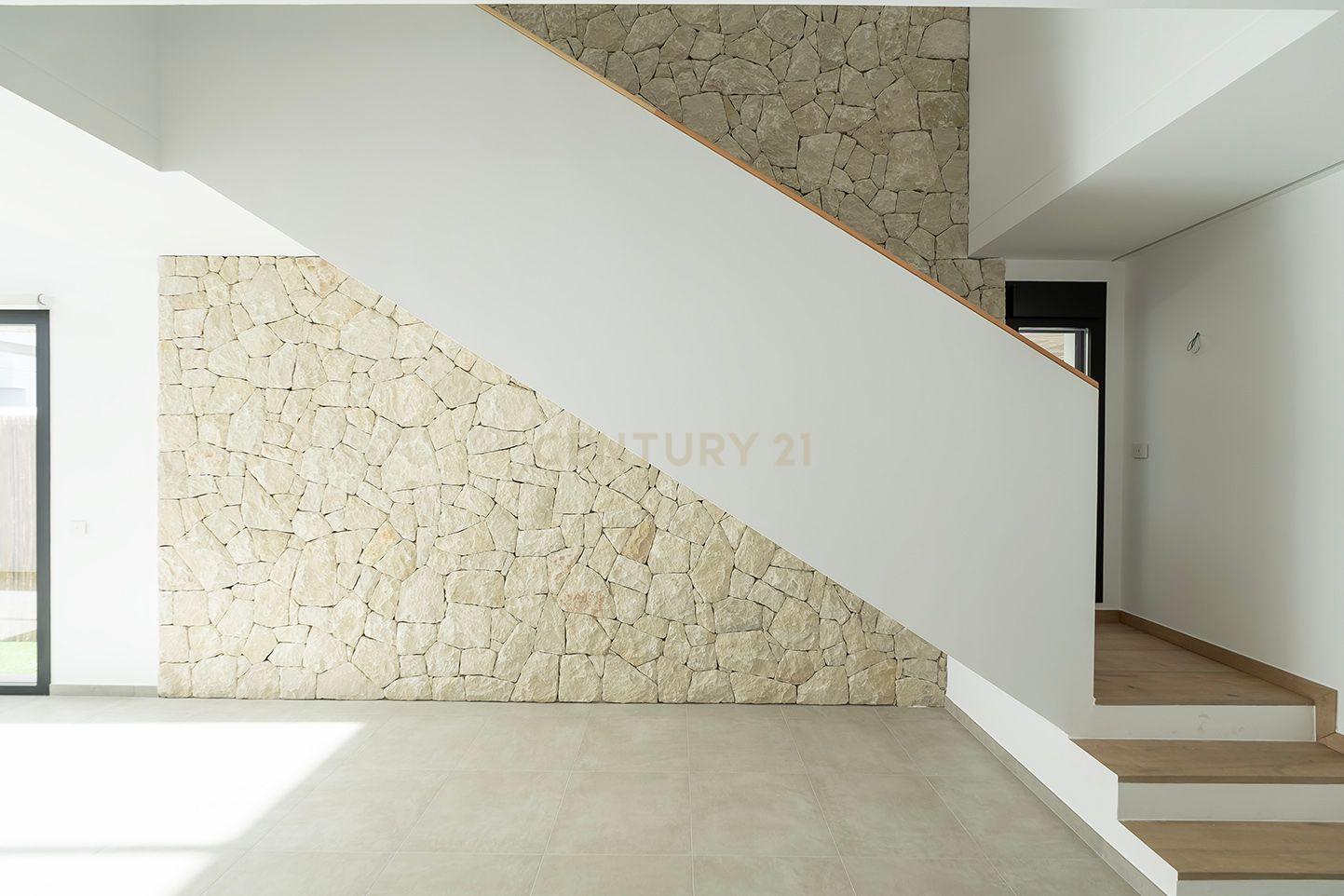 Descubra a Vida de Luxo na El Albir - Image 27
