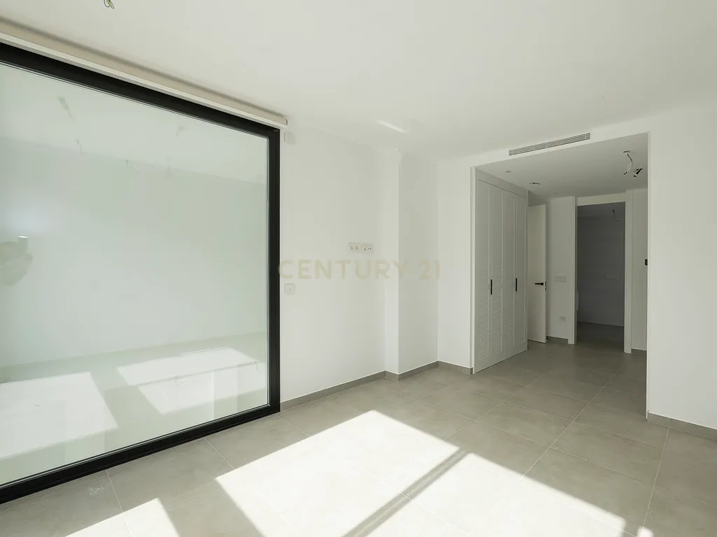 Descubra a Vida de Luxo na El Albir - Image 43
