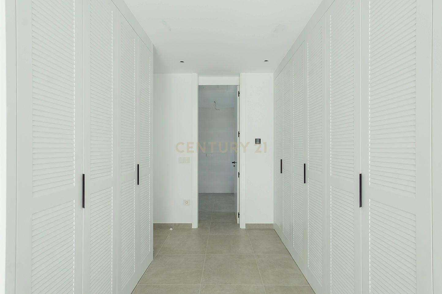 Descubra a Vida de Luxo na El Albir - Image 44