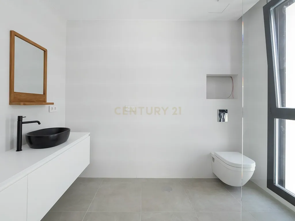 Descubra a Vida de Luxo na El Albir - Image 46
