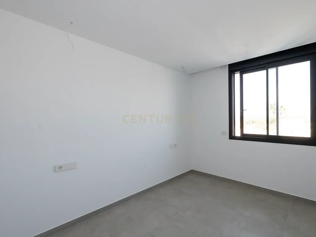 Descubra a Vida de Luxo na El Albir - Image 49