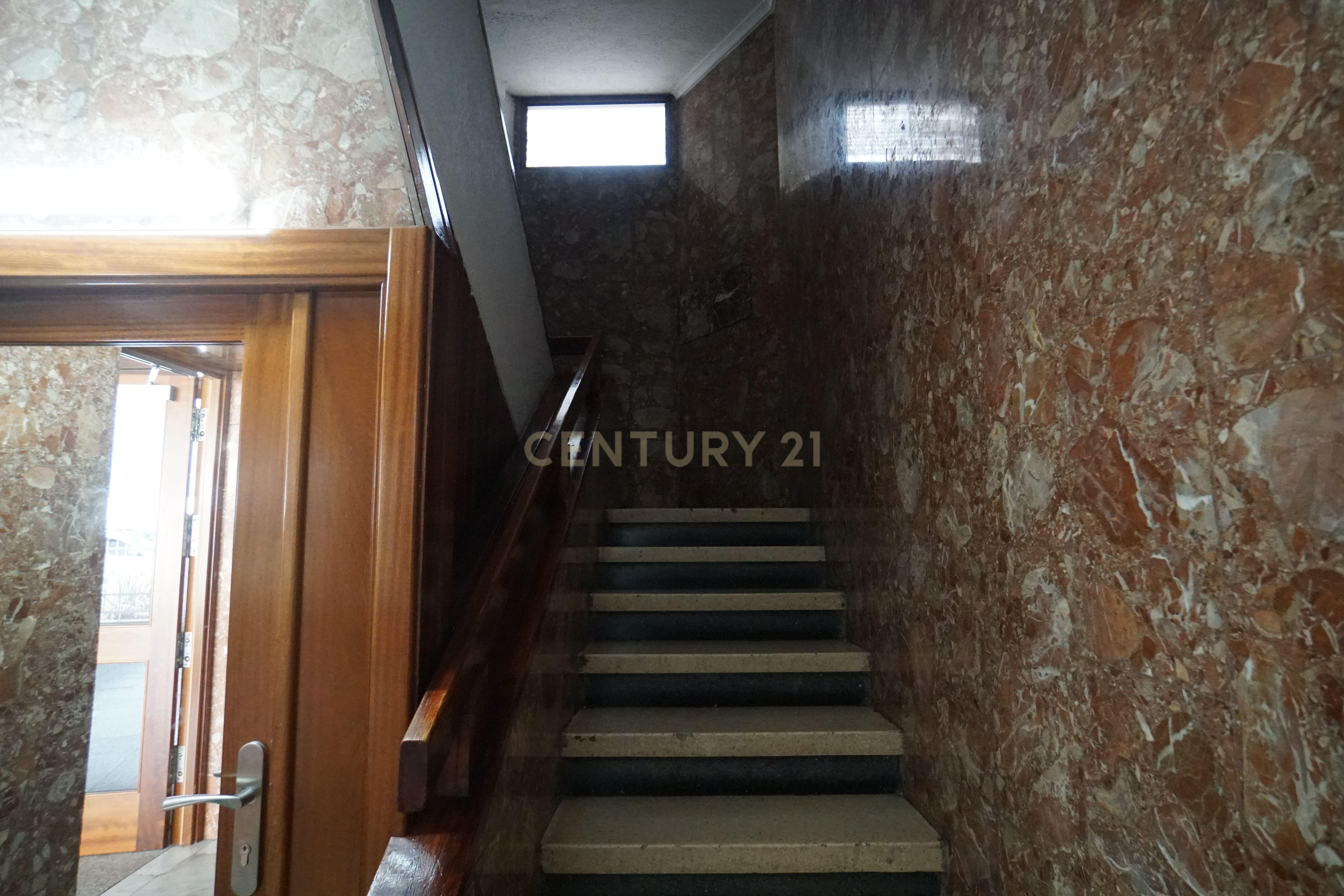 undefined - Image 7