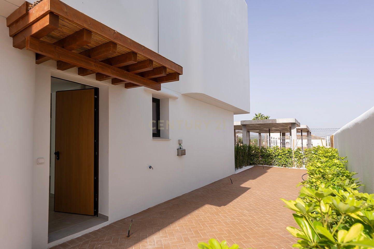 Descubra a Vida de Luxo na El Albir - Image 9