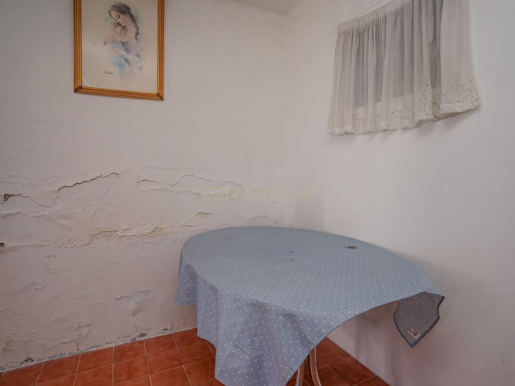 Moradia para recuperar em Pereira, Montemor-o-Velho próxima à estação de comboios - Image 9