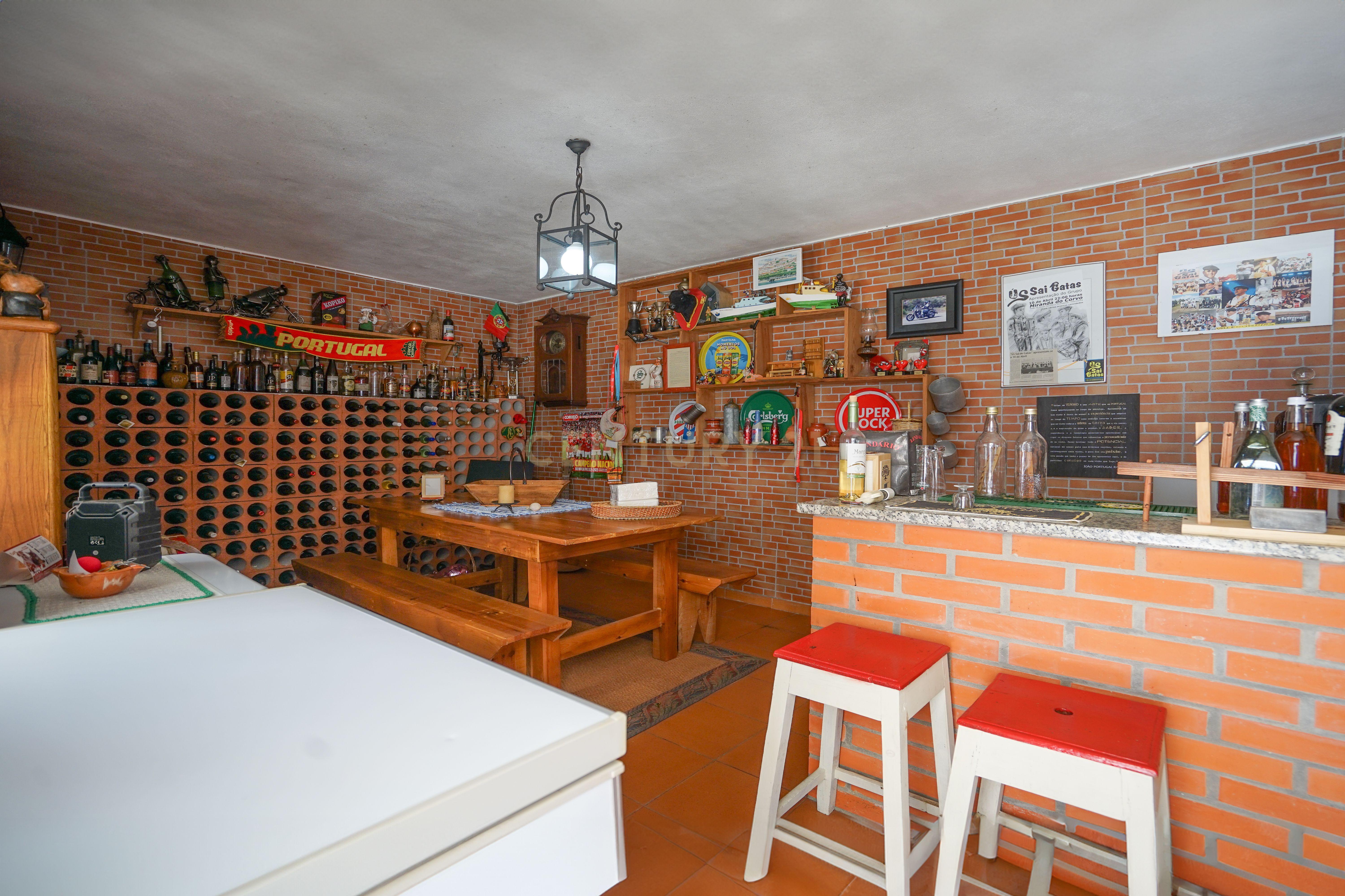 Moradia T4 - Miranda do Corvo - Image 42