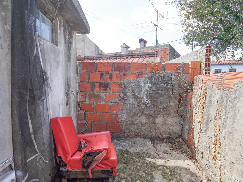 Moradia para recuperar em Pereira, Montemor-o-Velho próxima à estação de comboios - Image 21