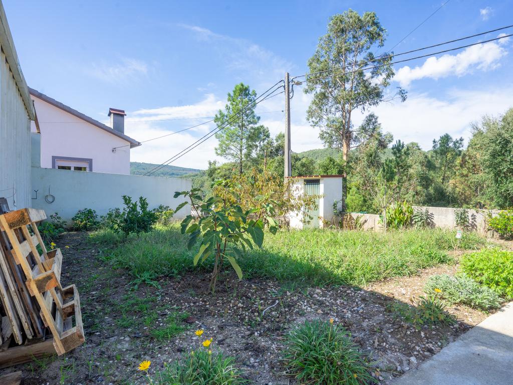 Moradia T3 , Moradia T2 e Moradia T3+2 com piscina, terreno, garagem r alojamento Local Gois - Image 10