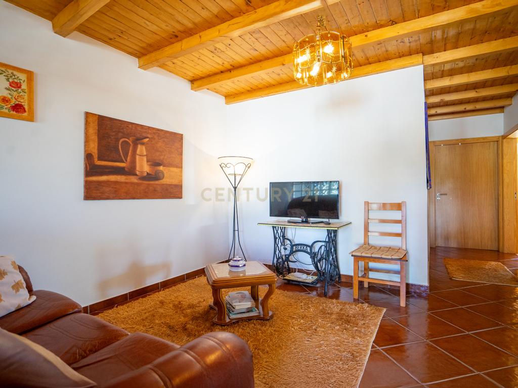 Moradia T3 , Moradia T2 e Moradia T3+2 com piscina, terreno, garagem r alojamento Local Gois - Image 18