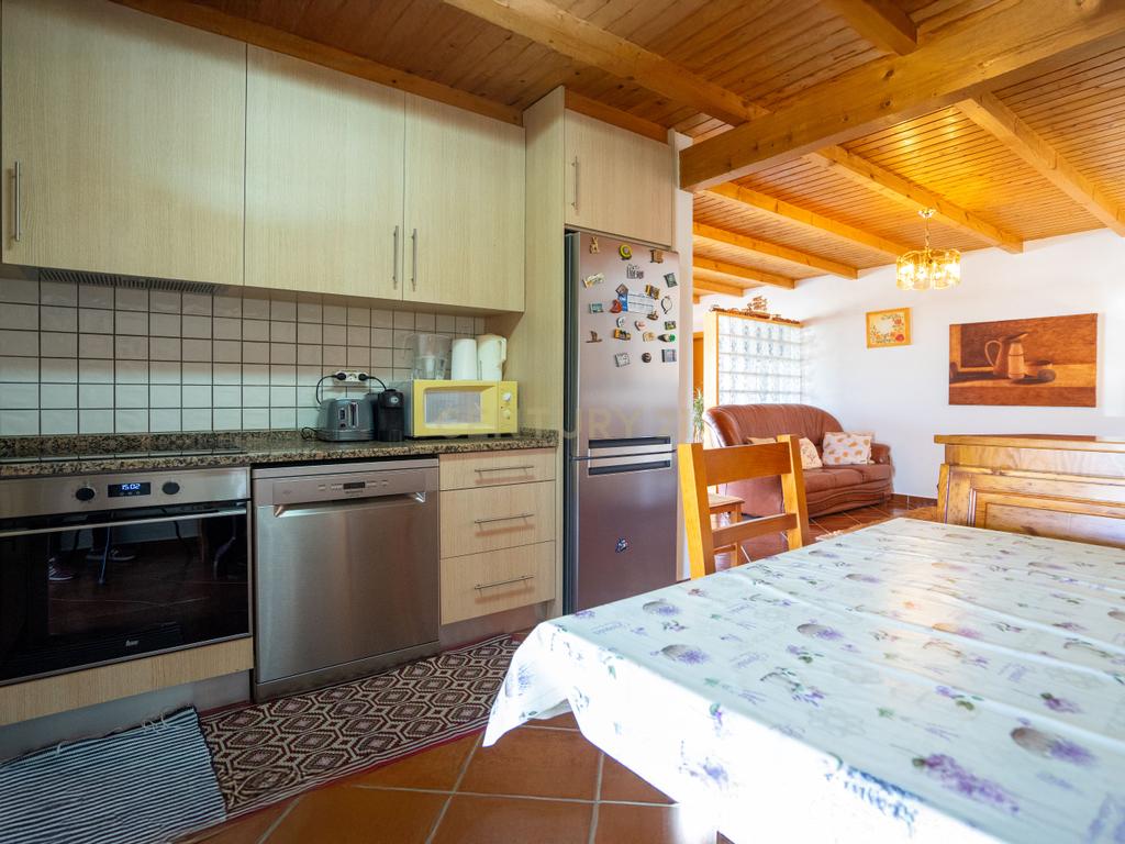 Moradia T3 , Moradia T2 e Moradia T3+2 com piscina, terreno, garagem r alojamento Local Gois - Image 8