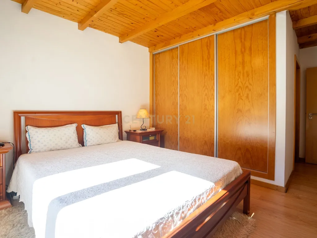 Moradia T3 , Moradia T2 e Moradia T3+2 com piscina, terreno, garagem r alojamento Local Gois - Image 23