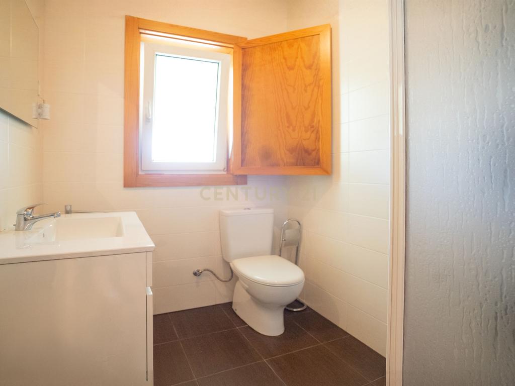 Moradia T3 , Moradia T2 e Moradia T3+2 com piscina, terreno, garagem r alojamento Local Gois - Image 25