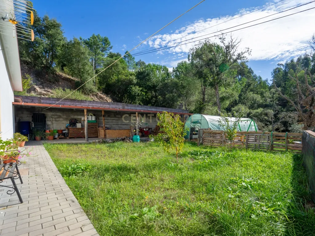 Moradia T3 , Moradia T2 e Moradia T3+2 com piscina, terreno, garagem r alojamento Local Gois - Image 28