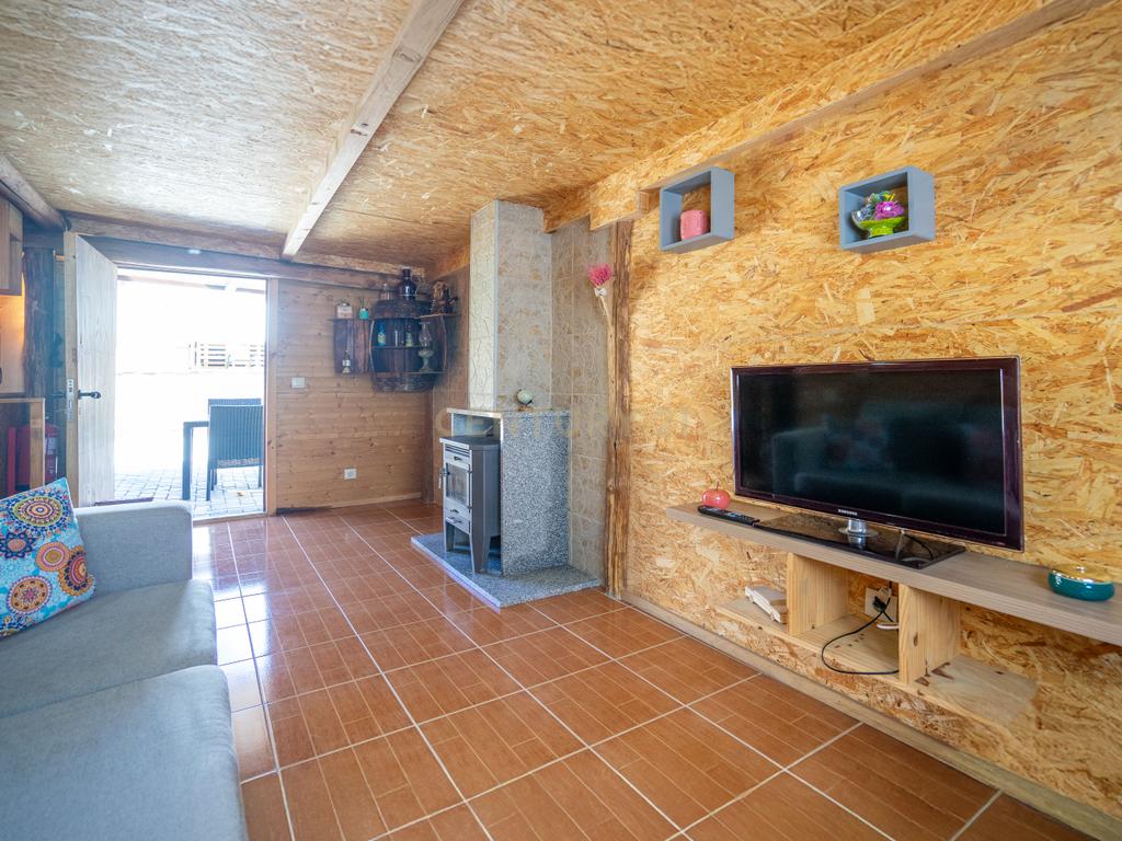 Moradia T3 , Moradia T2 e Moradia T3+2 com piscina, terreno, garagem r alojamento Local Gois - Image 33