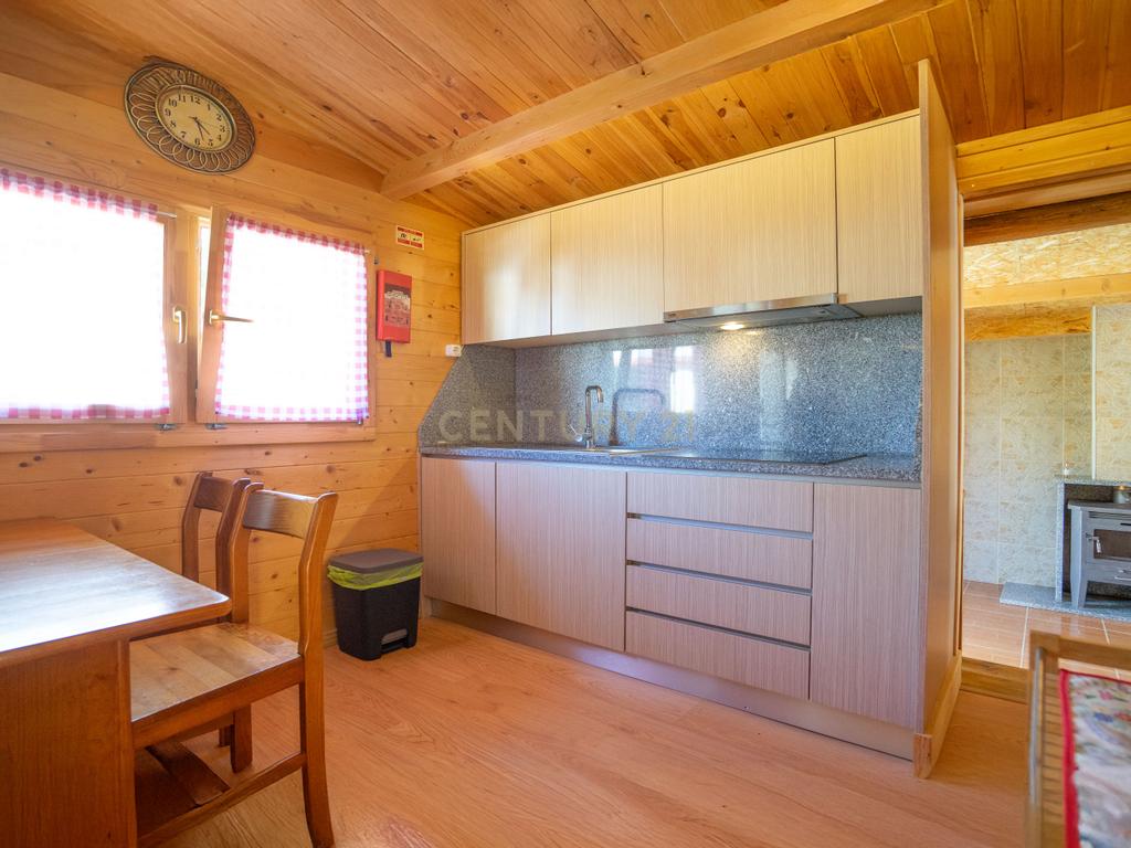 Moradia T3 , Moradia T2 e Moradia T3+2 com piscina, terreno, garagem r alojamento Local Gois - Image 37