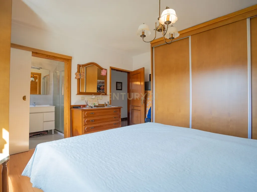 Moradia T3 , Moradia T2 e Moradia T3+2 com piscina, terreno, garagem r alojamento Local Gois - Image 50