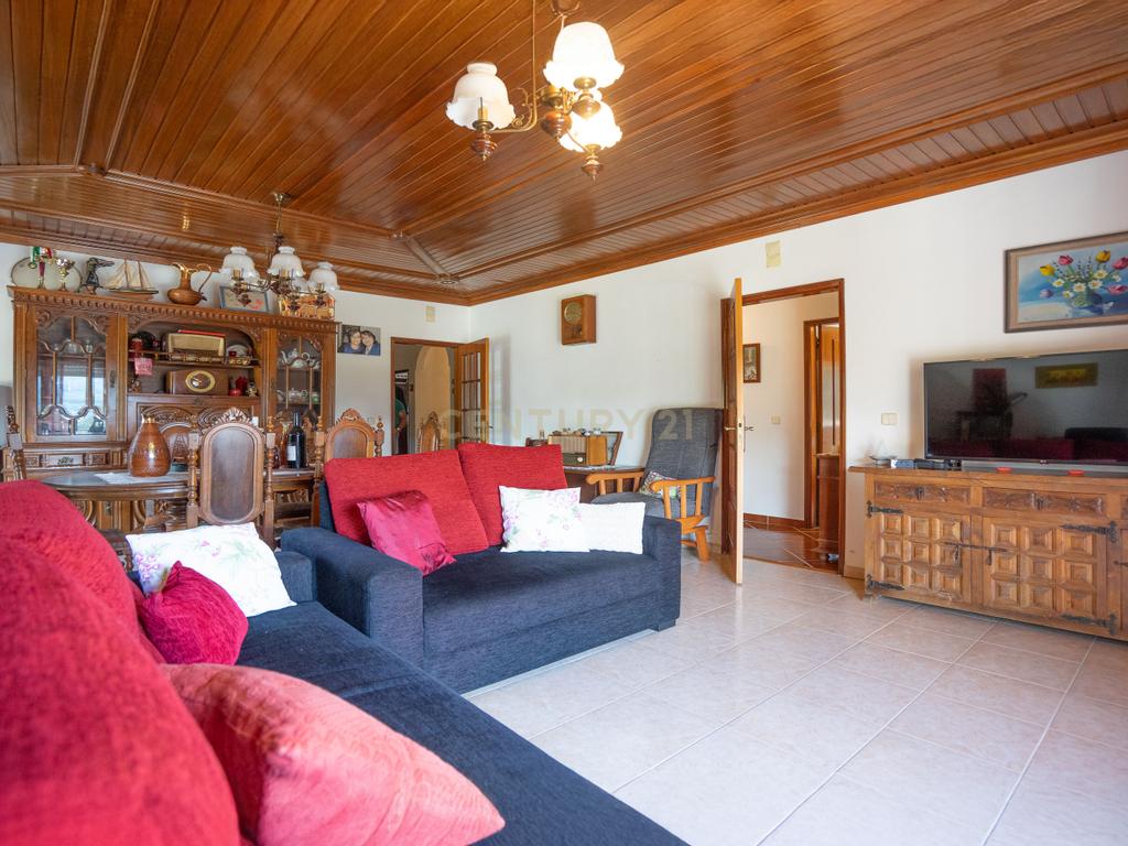 Moradia T3 , Moradia T2 e Moradia T3+2 com piscina, terreno, garagem r alojamento Local Gois - Image 54