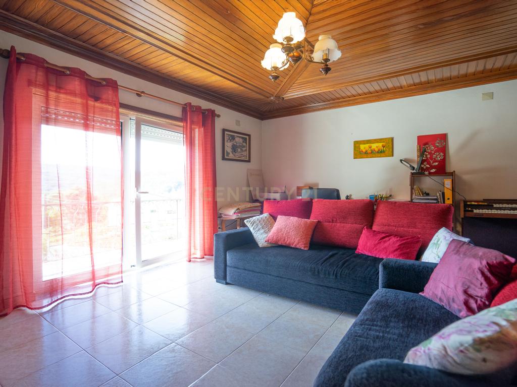 Moradia T3 , Moradia T2 e Moradia T3+2 com piscina, terreno, garagem r alojamento Local Gois - Image 57