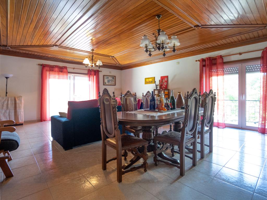 Moradia T3 , Moradia T2 e Moradia T3+2 com piscina, terreno, garagem r alojamento Local Gois - Image 56