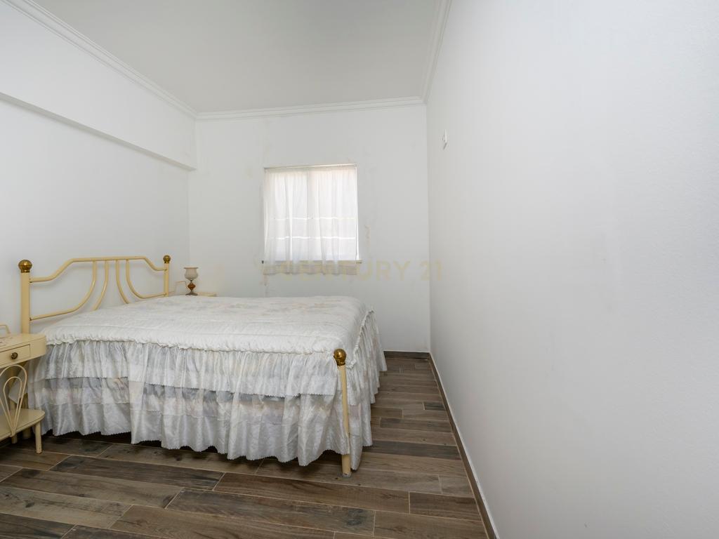 Moradia com Amplo Terreno em Alenquer - Oportunidade Única! - Image 10