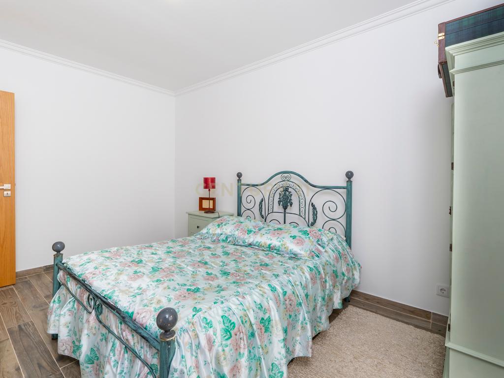 Moradia com Amplo Terreno em Alenquer - Oportunidade Única! - Image 18