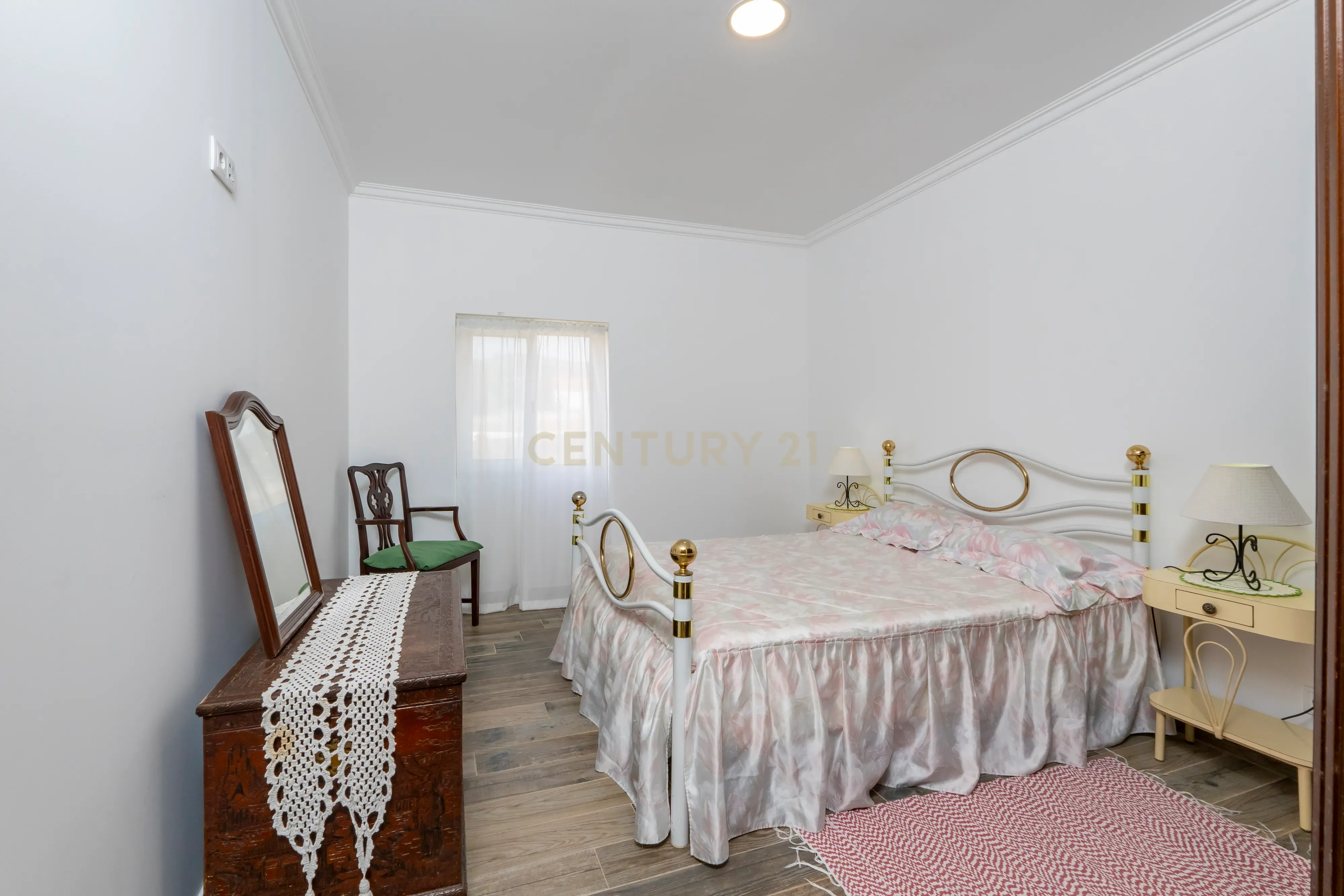 Moradia com Amplo Terreno em Alenquer - Oportunidade Única! - Image 15