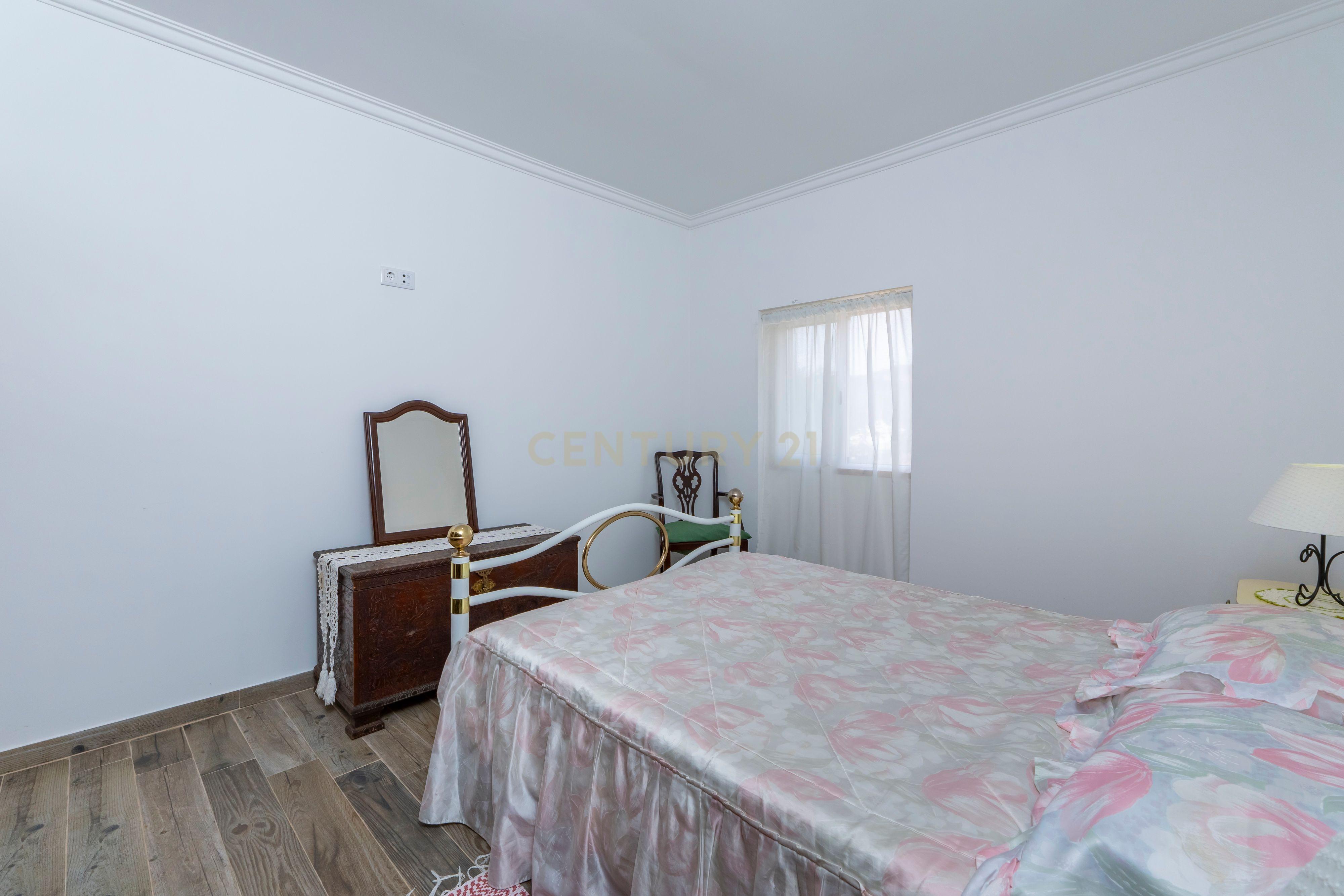 Moradia com Amplo Terreno em Alenquer - Oportunidade Única! - Image 14