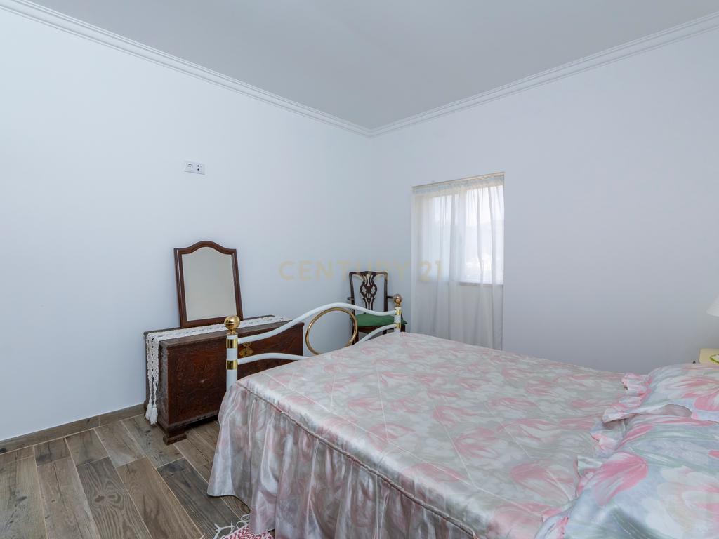 Moradia com Amplo Terreno em Alenquer - Oportunidade Única! - Image 14