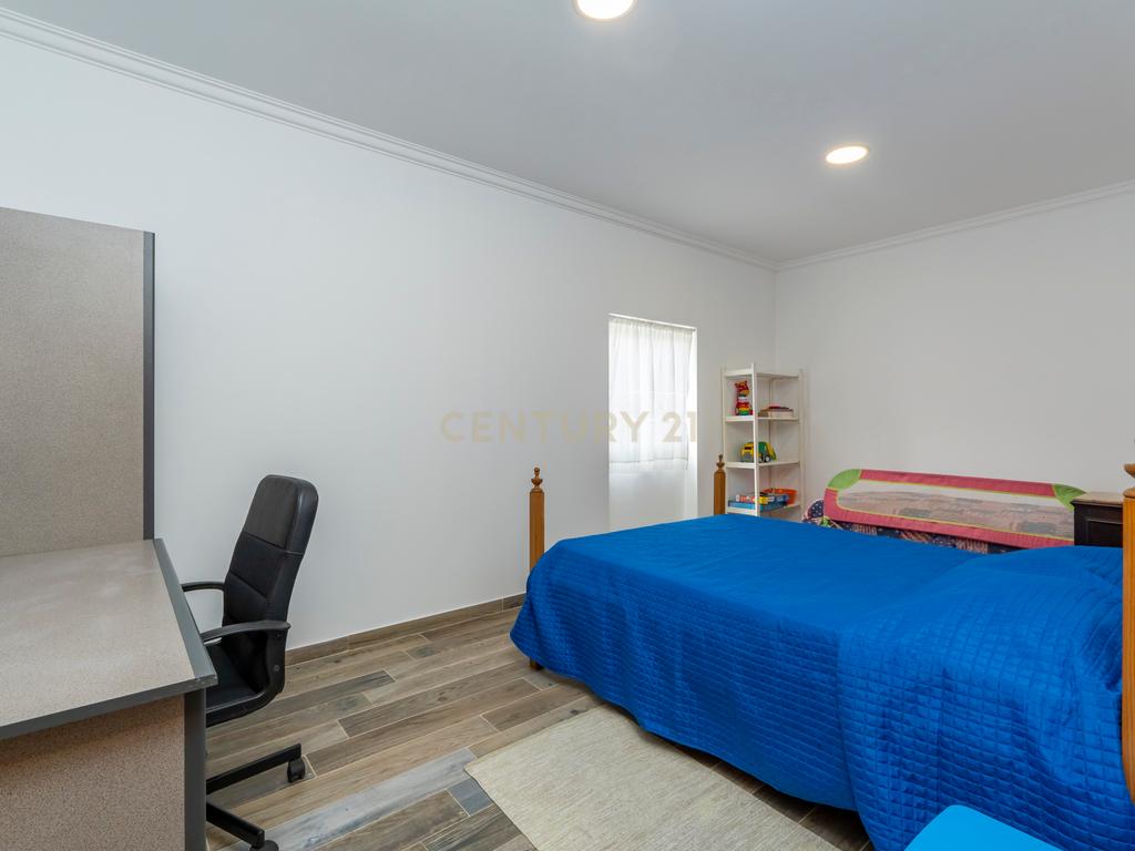 Moradia com Amplo Terreno em Alenquer - Oportunidade Única! - Image 19
