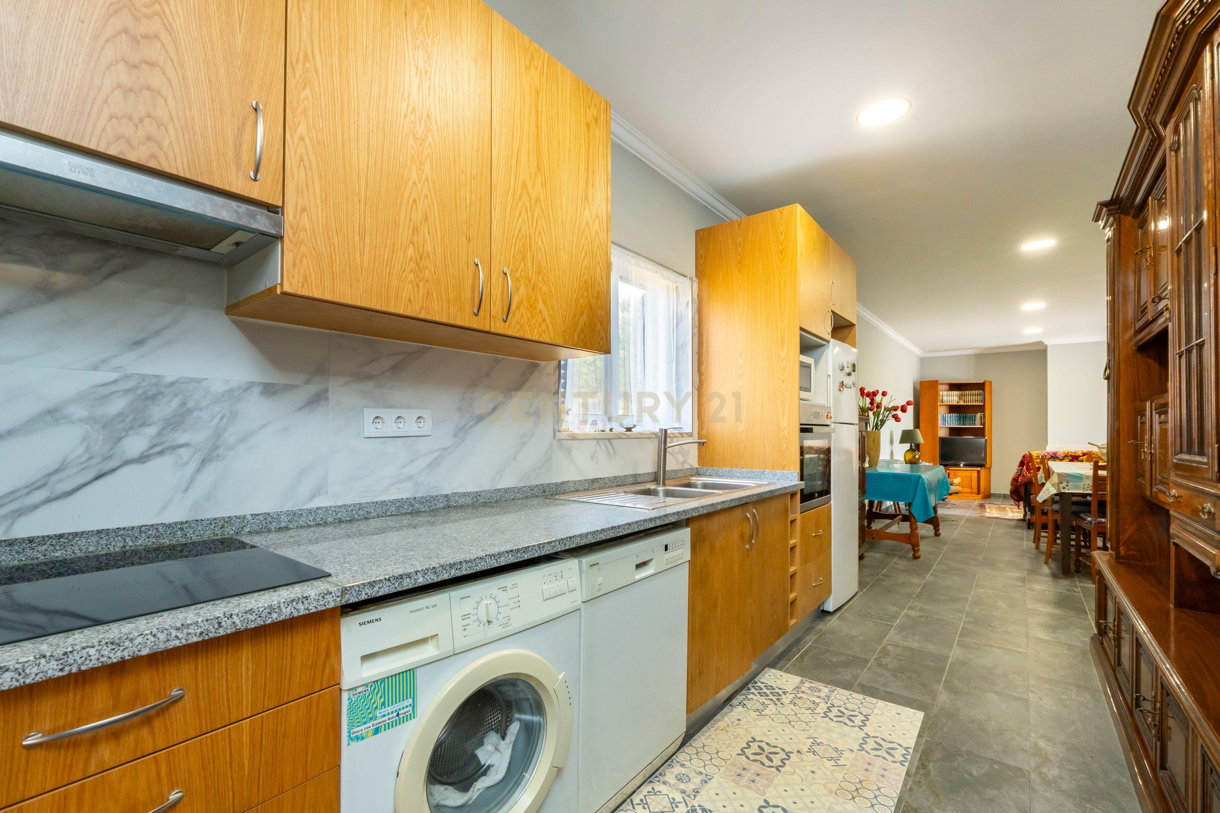 Moradia com Amplo Terreno em Alenquer - Oportunidade Única! - Image 33