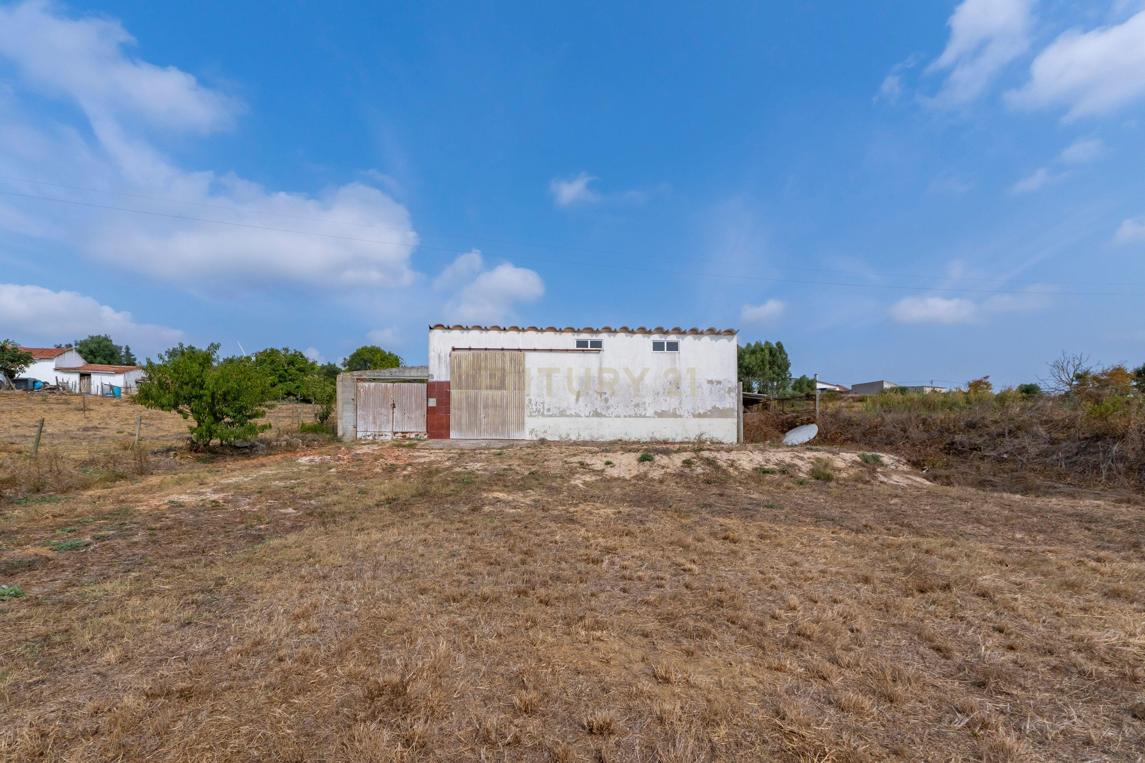 Moradia com Amplo Terreno em Alenquer - Oportunidade Única! - Image 38