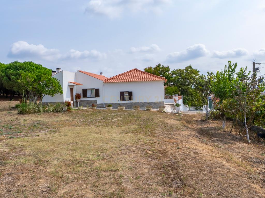 Moradia com Amplo Terreno em Alenquer - Oportunidade Única! - Image 39