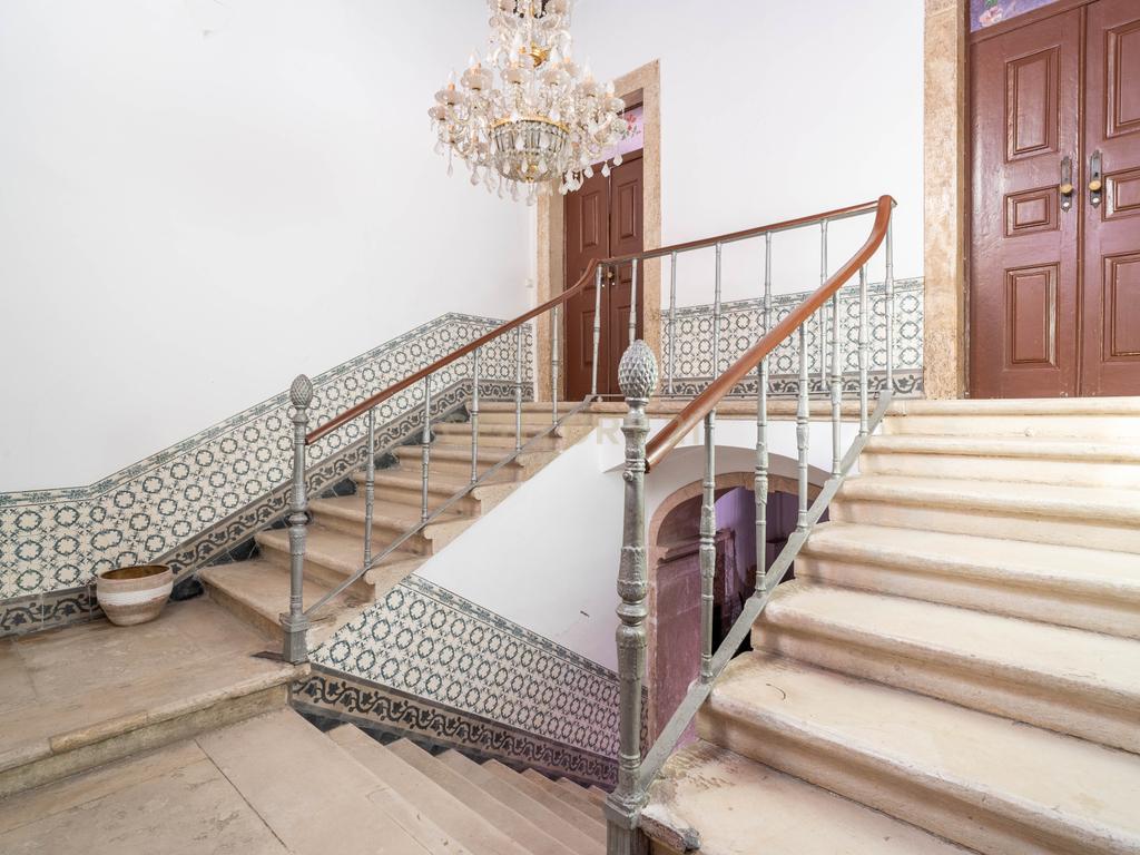 Palacete em Soure - Image 4