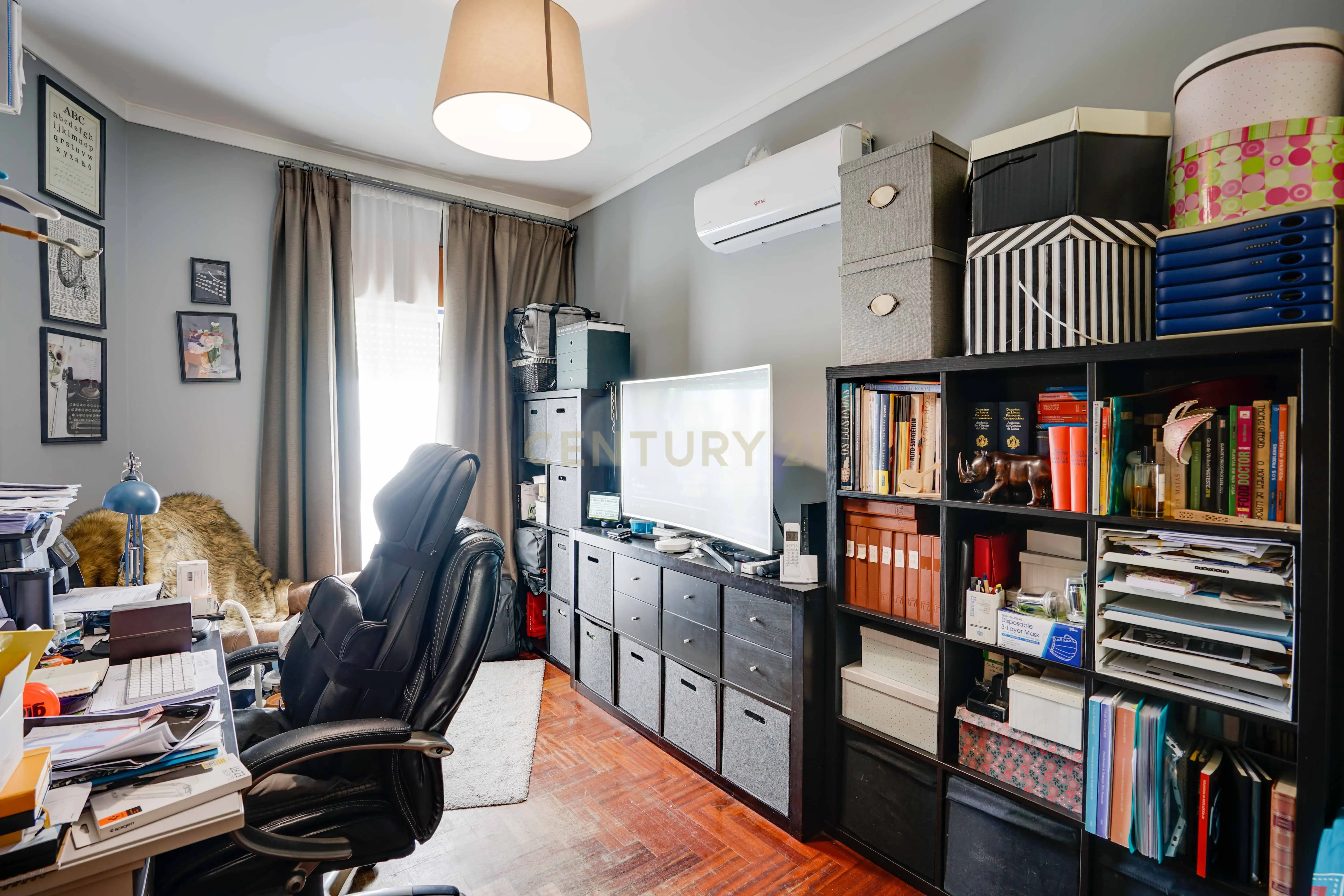 Apartamento T3 com  Box  na Portela - Image 19