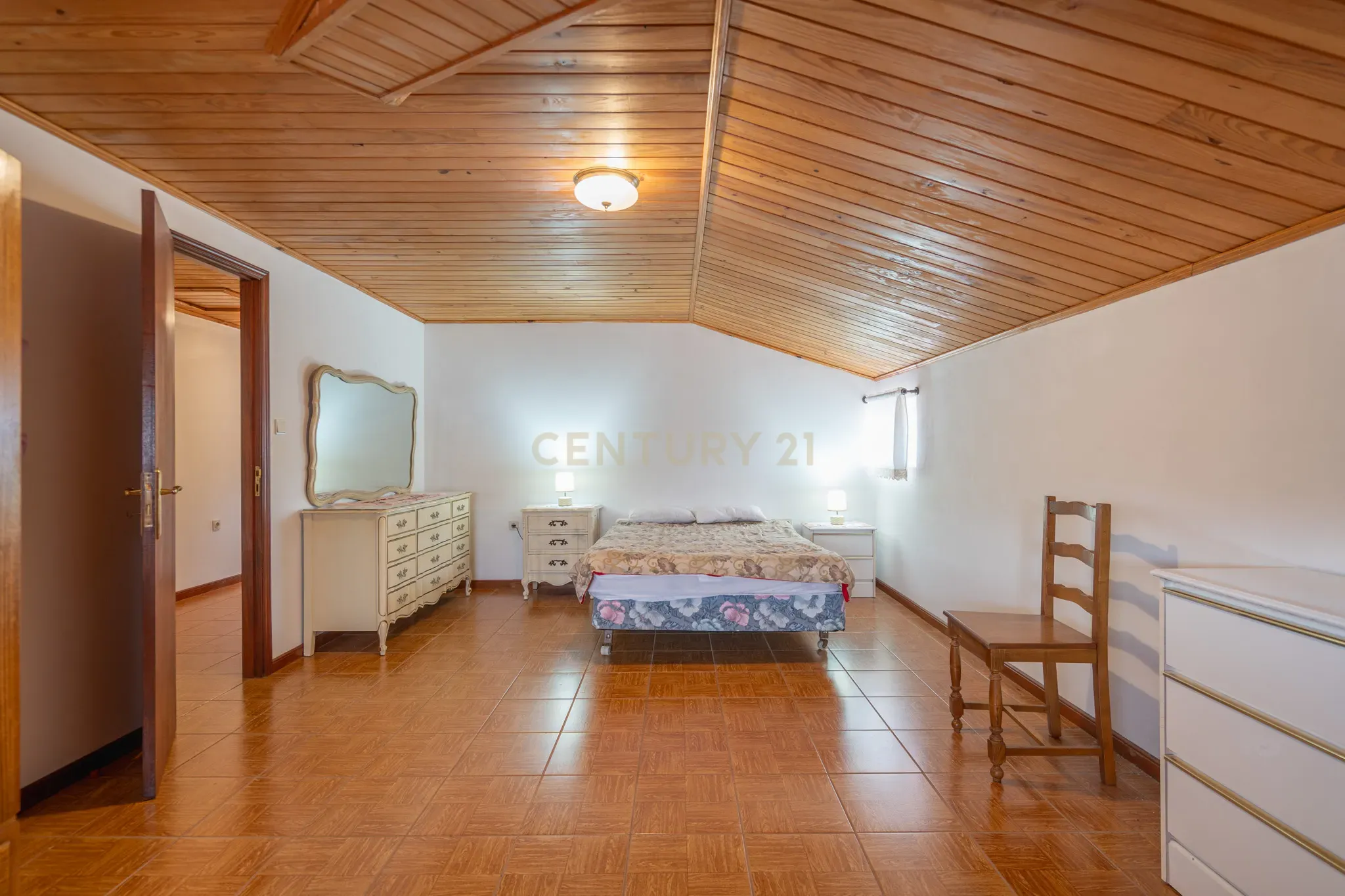 Imponente Moradia com 8 quartos, construída em pedra, situada em Prozelo, Arcos de Valdevez - Image 48