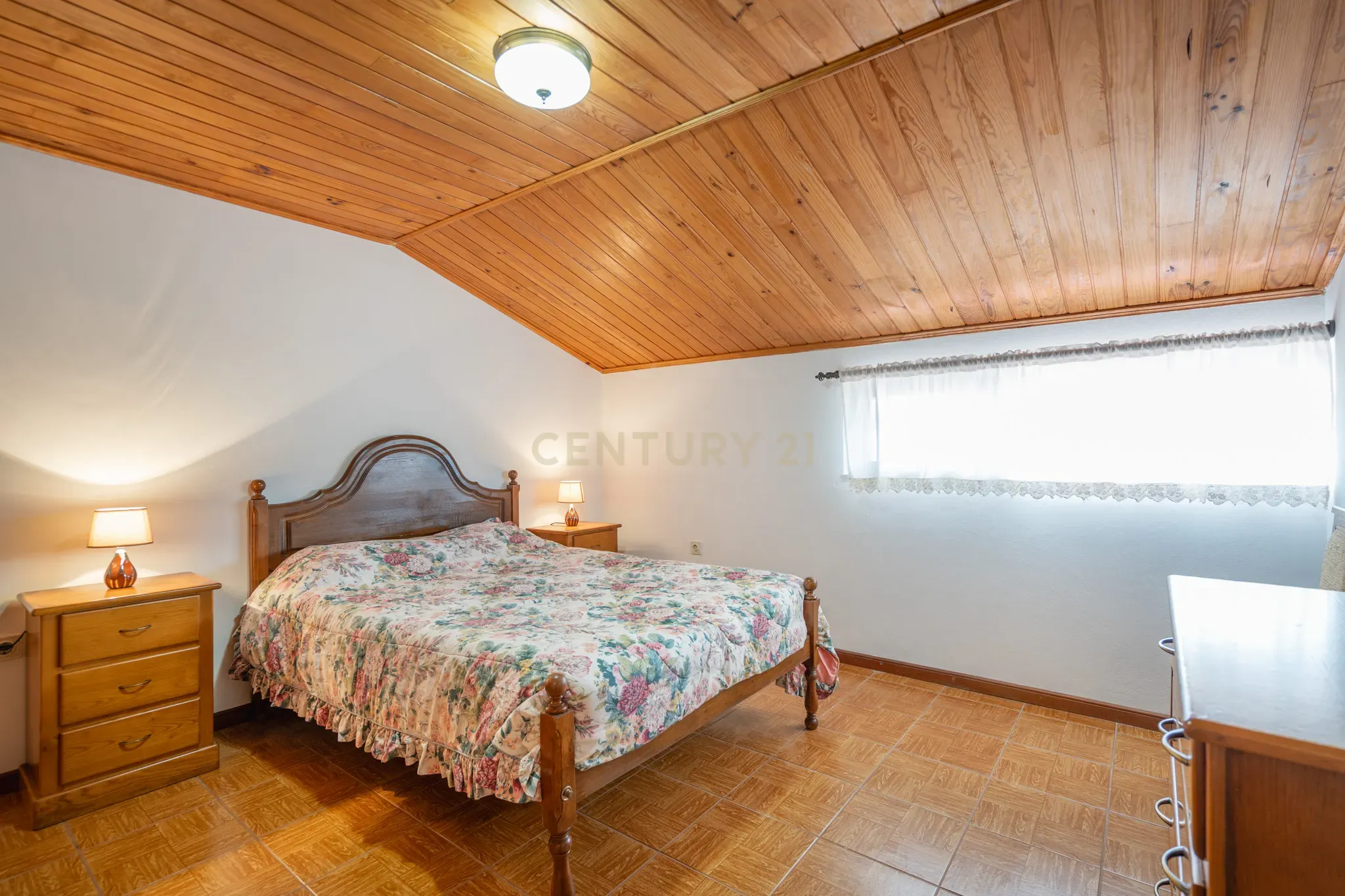 Imponente Moradia com 8 quartos, construída em pedra, situada em Prozelo, Arcos de Valdevez - Image 46