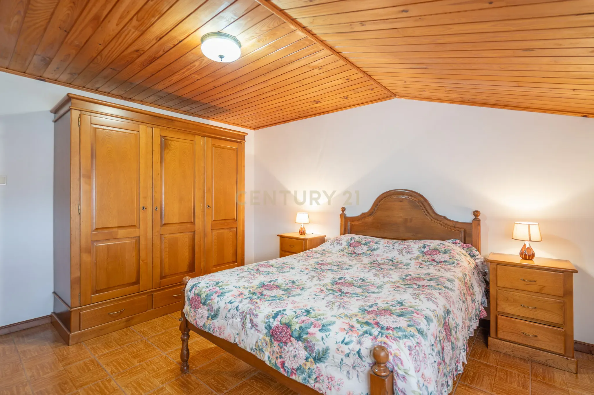 Imponente Moradia com 8 quartos, construída em pedra, situada em Prozelo, Arcos de Valdevez - Image 47