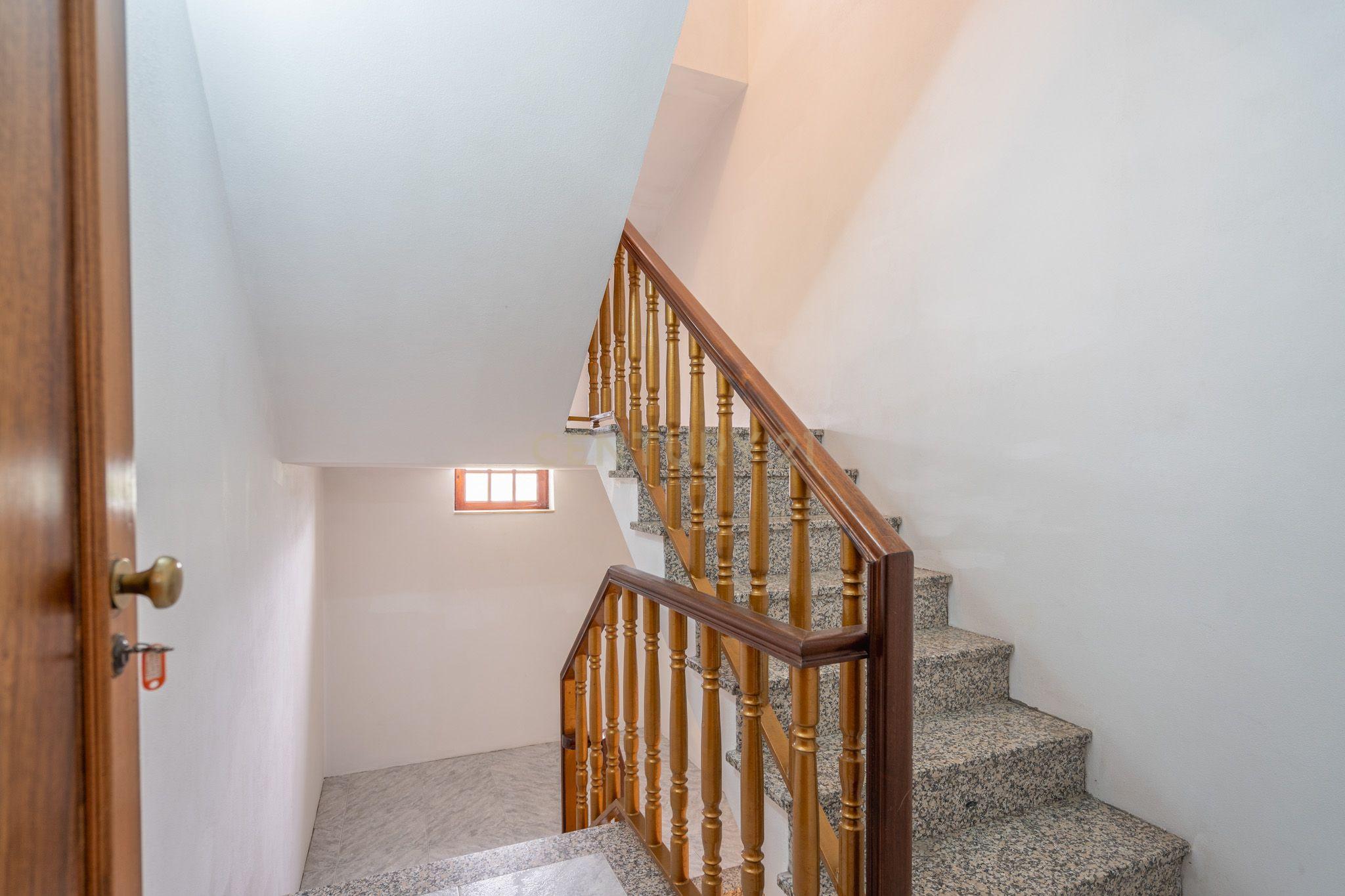 Imponente Moradia com 8 quartos, construída em pedra, situada em Prozelo, Arcos de Valdevez - Image 45