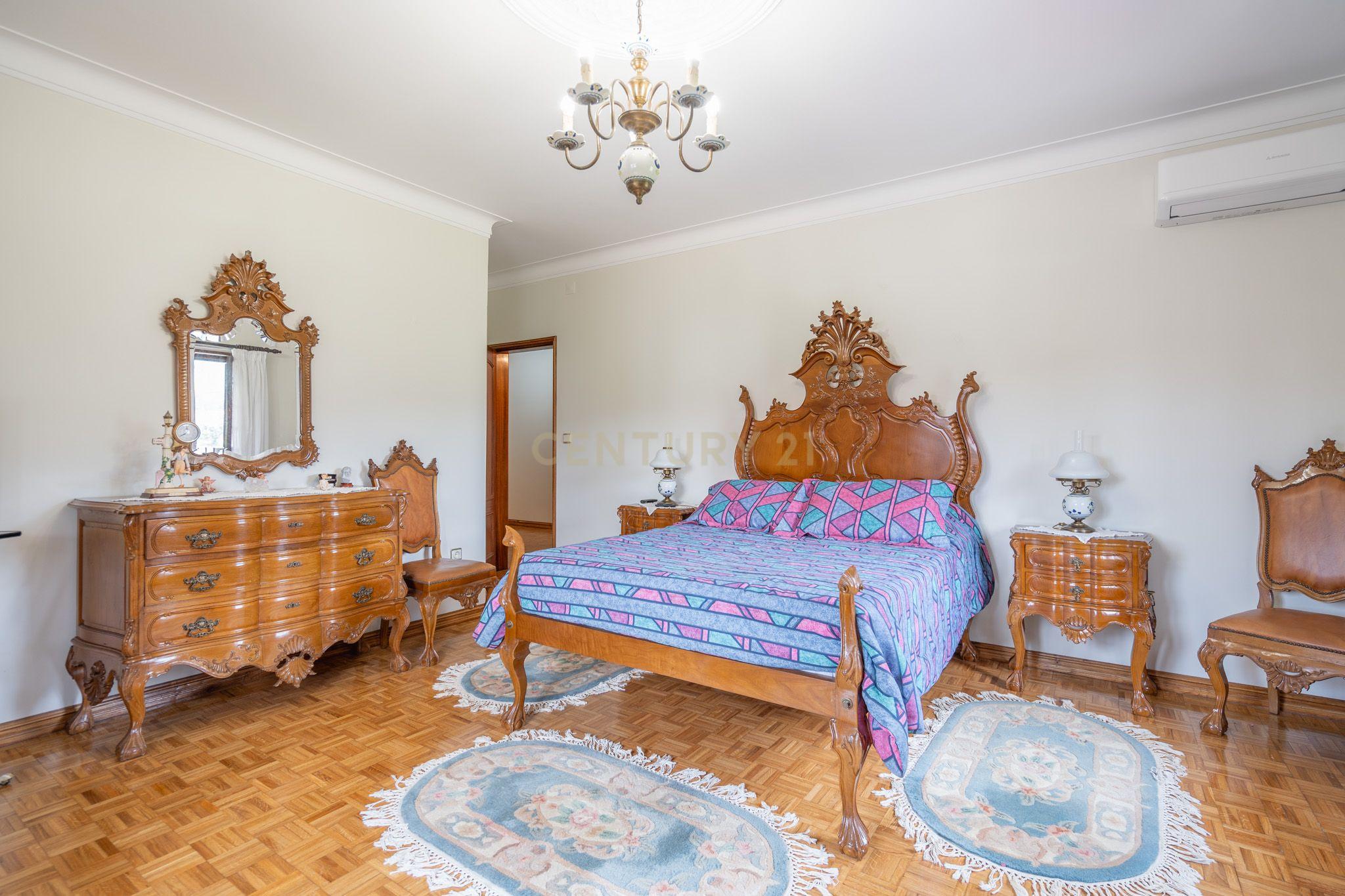 Imponente Moradia com 8 quartos, construída em pedra, situada em Prozelo, Arcos de Valdevez - Image 31