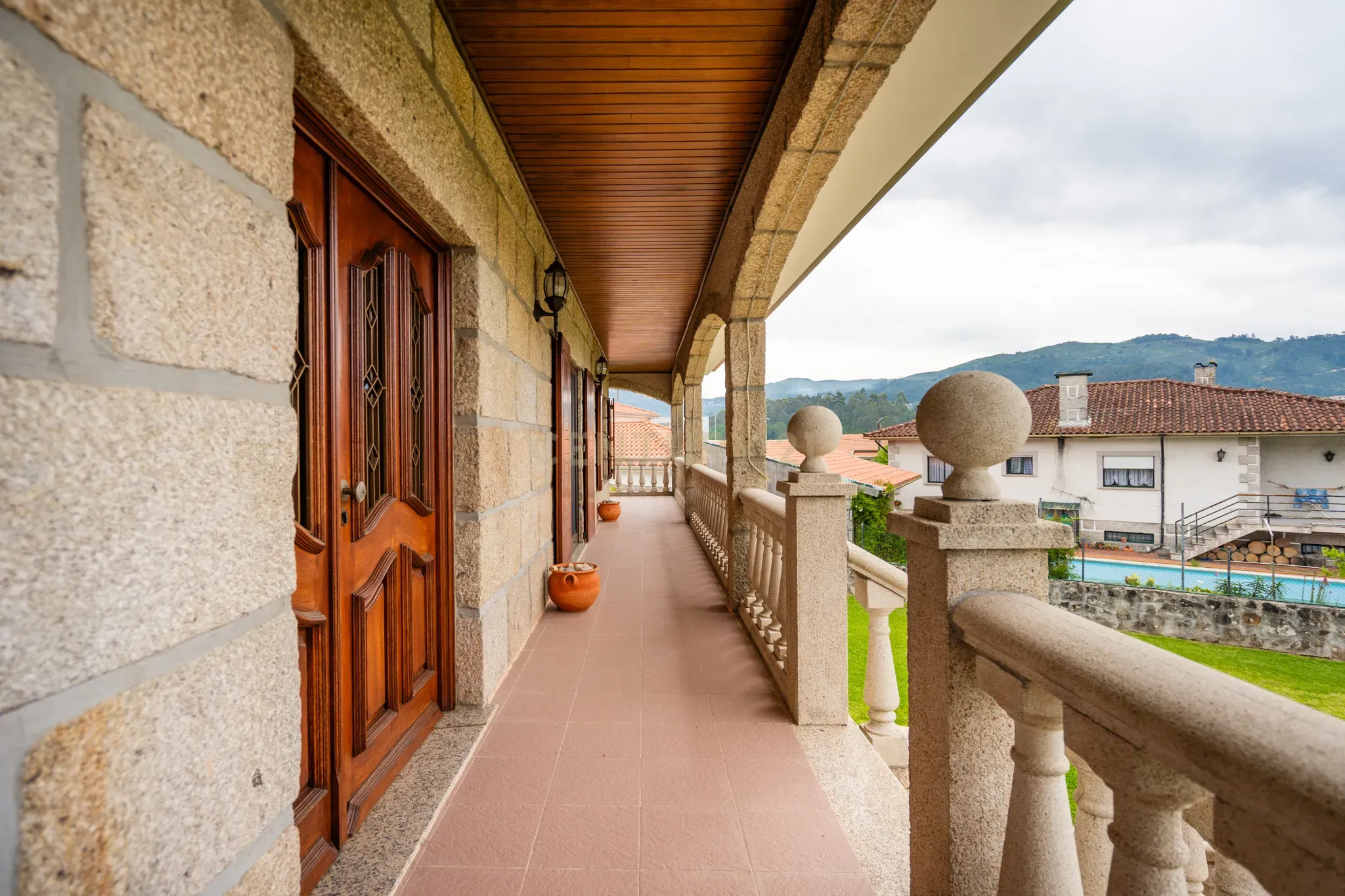 Imponente Moradia com 8 quartos, construída em pedra, situada em Prozelo, Arcos de Valdevez - Image 14