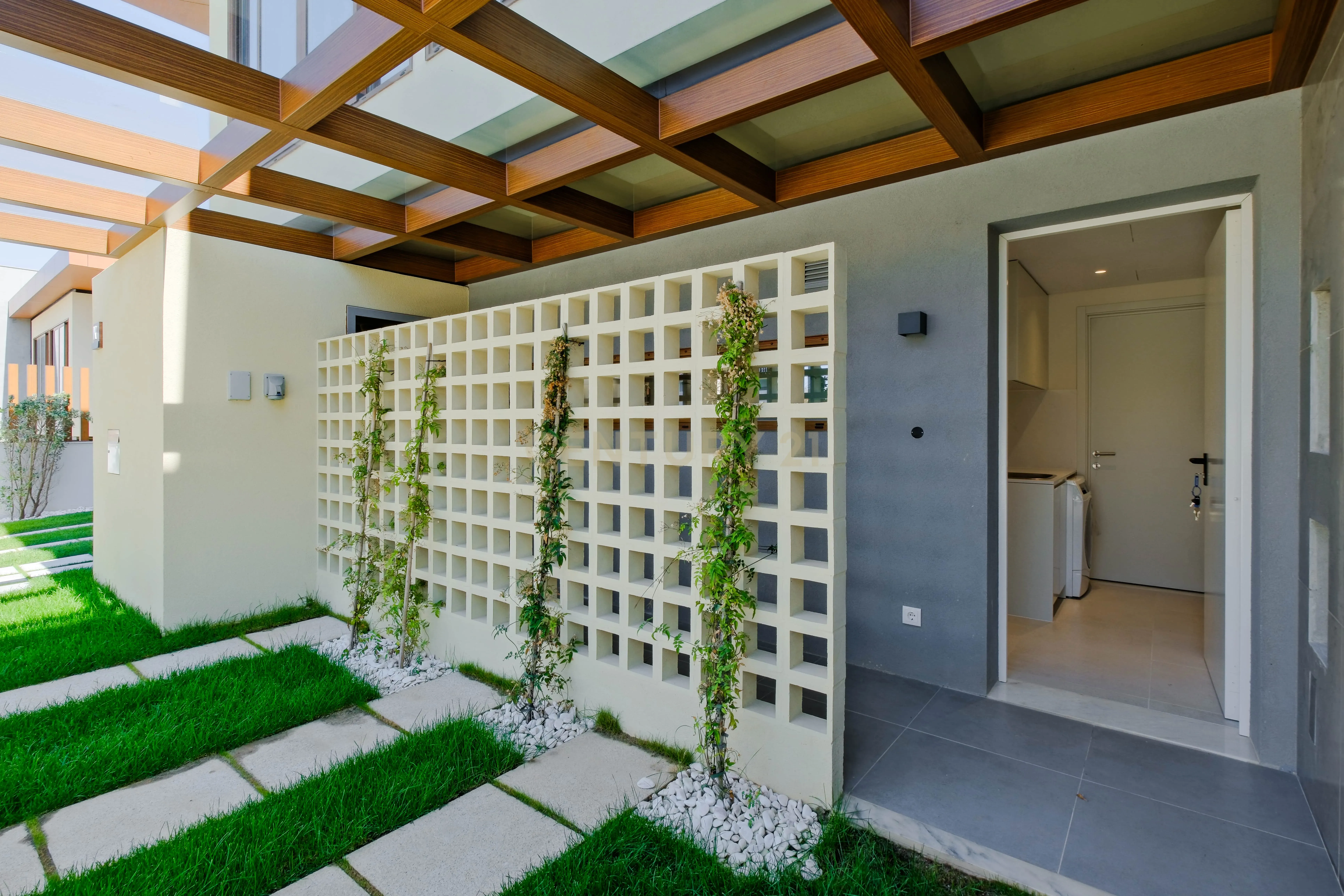 Moradia T4, com piscina, jardim, garagem privada em condomínio fechado em Cascais - Image 27