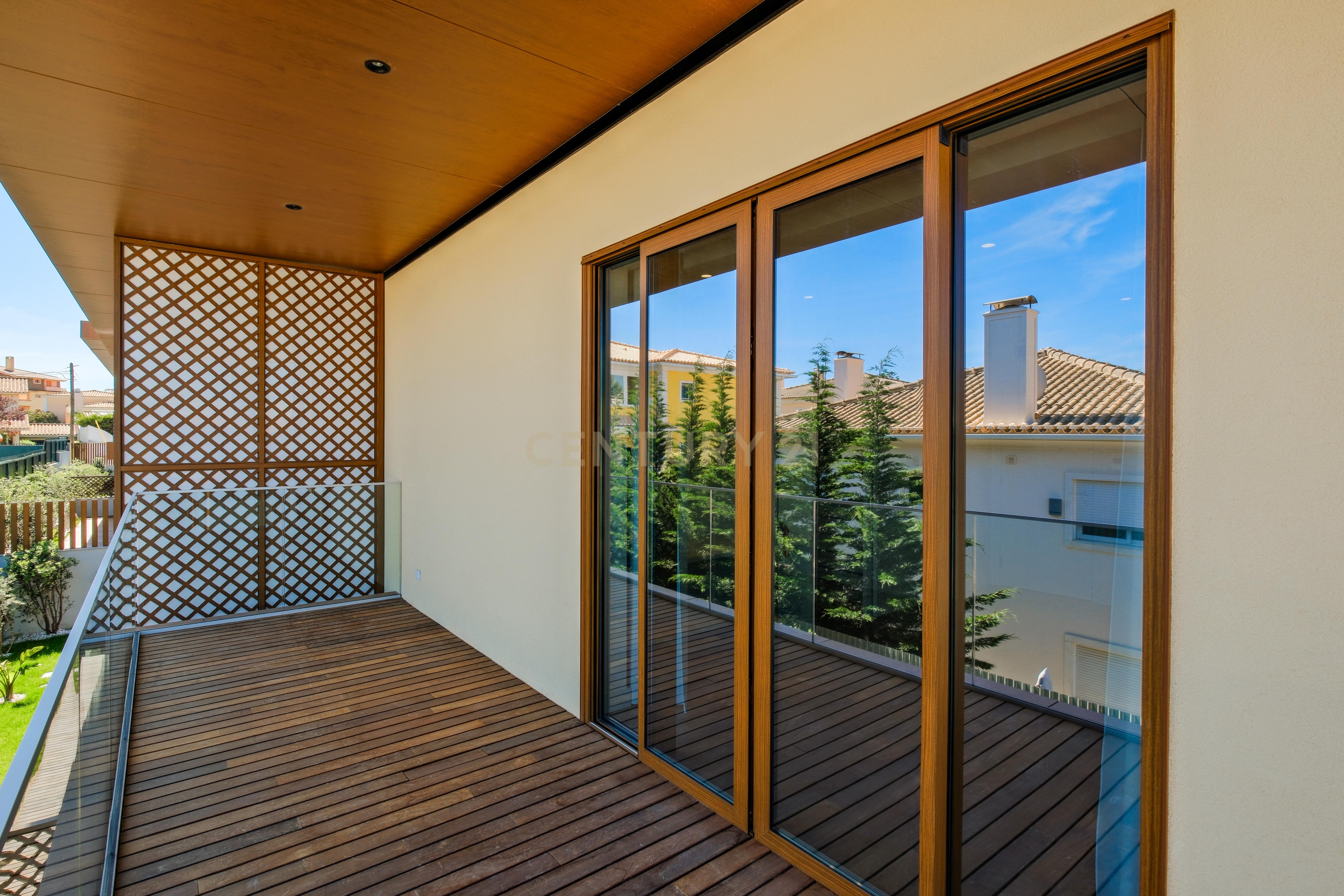 Moradia T4, com piscina, jardim, garagem privada em condomínio fechado em Cascais - Image 13
